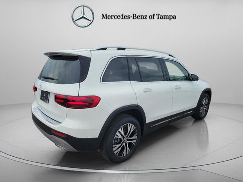 Certified 2025 Mercedes-Benz GLB 250 image 3