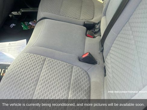 Used 2021 Ford Escape SE w/ SE Sport Appearance Package FWD image 6
