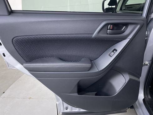 Used 2018 Subaru Forester 2.5i Premium AWD/4WD image 19