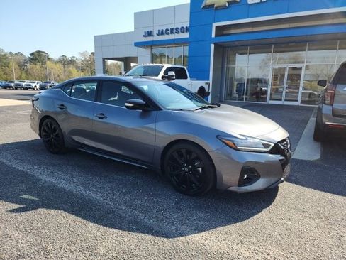 Used 2023 Nissan Maxima SR w/ Sport Mat Group image 5