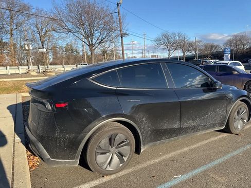 Used 2026 Tesla Model Y Long Range image 16