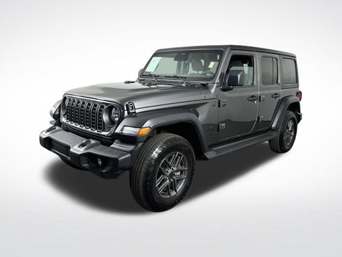 Used 2025 Jeep Wrangler Unlimited Sport AWD/4WD image 4