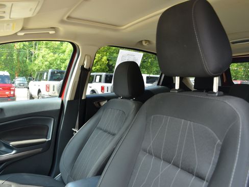 Used 2021 Ford EcoSport SE FWD image 23