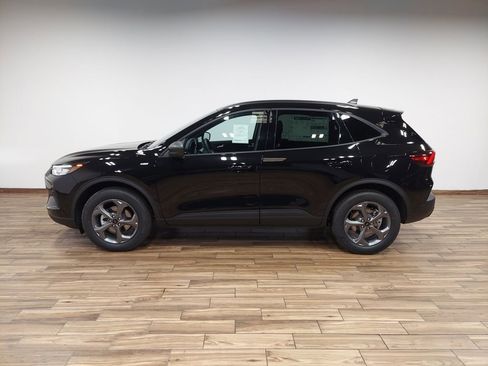 New 2025 Ford Escape ST-Line w/ Tech Pack #1 AWD/4WD image 10
