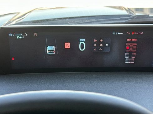 Used 2025 Ford Expedition Active AWD/4WD image 26