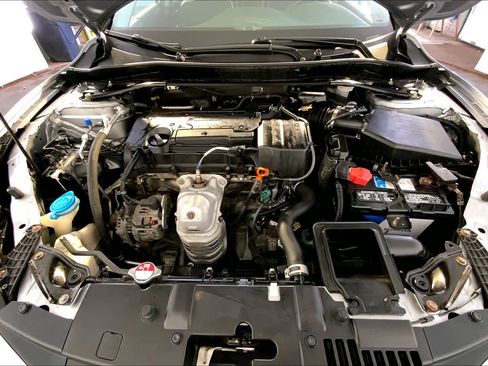 Used 2017 Honda Accord EX-L image 32