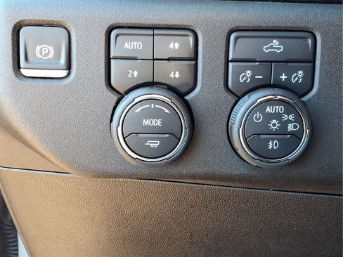 Used 2024 Chevrolet Silverado 1500 RST AWD/4WD image 16