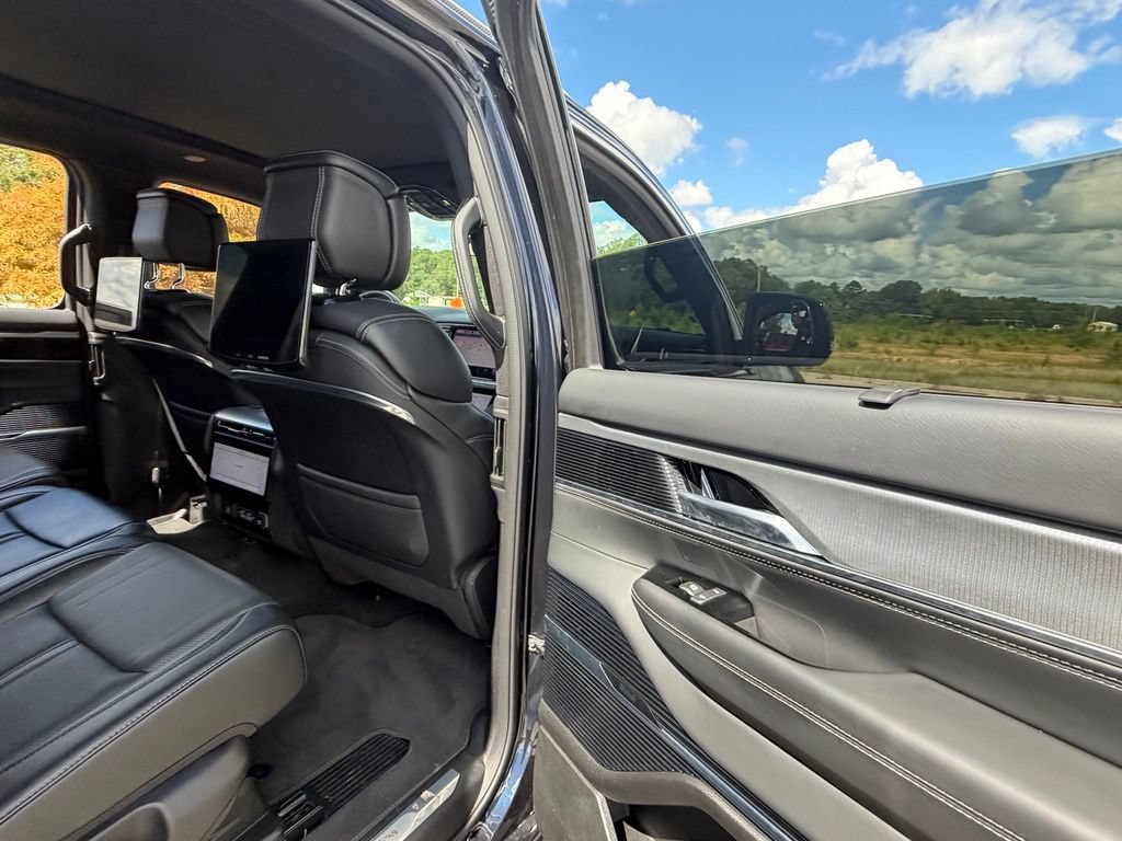 Used 2023 Jeep Grand Wagoneer 4WD w/ Rear Seat Video Group 1 image 46