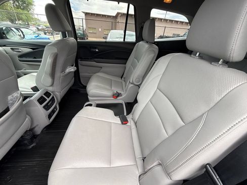 Used 2021 Honda Pilot Elite image 18