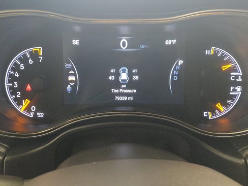 Used 2018 Jeep Grand Cherokee High Altitude image 23