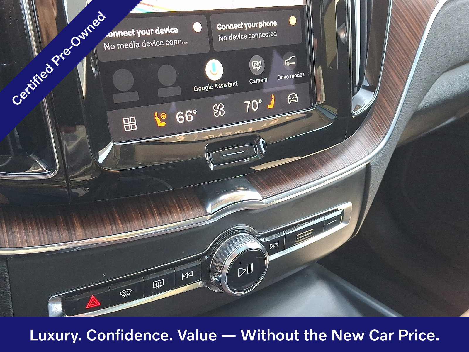 Certified 2023 Volvo XC60 B5 Plus w/ Climate Package AWD/4WD image 17