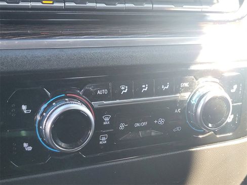 Used 2022 GMC Sierra 1500 Elevation image 20