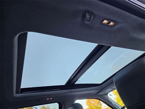 Used 2024 Ford F450 Limited w/ FX4 Off-Road Package image 23