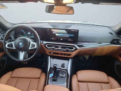 Used 2023 BMW i4 eDrive40 w/ M Sport Package image 11