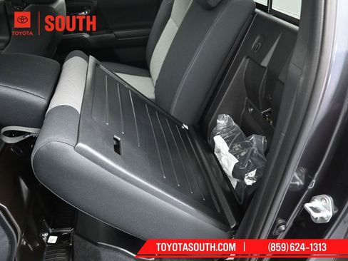 Used 2023 Toyota Tacoma TRD Off-Road image 28