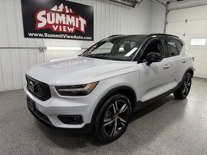 Used 2021 Volvo XC40 T5 R-Design w/ Climate Package
