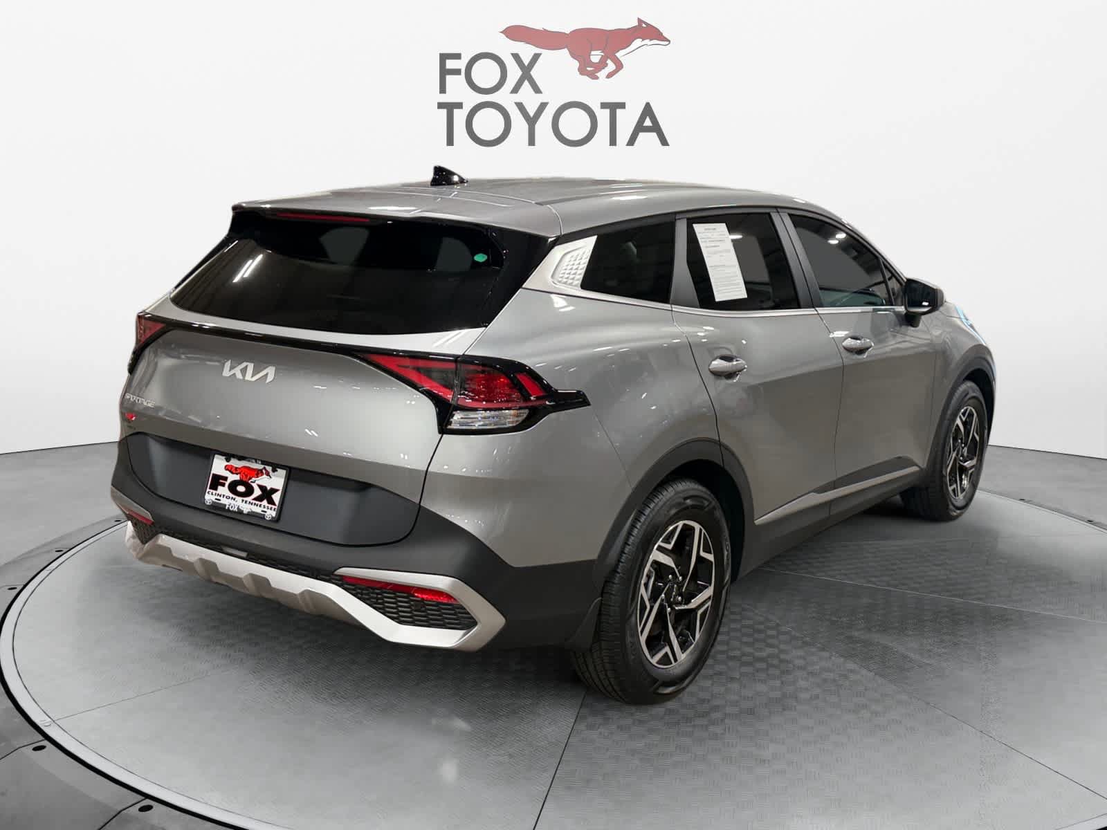 Used 2024 Kia Sportage LX FWD image 6