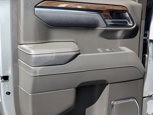 New 2026 GMC Sierra 1500 Elevation image 21