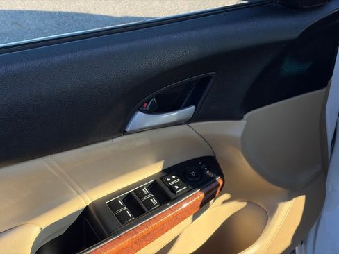 Used 2012 Honda Accord EX-L image 12