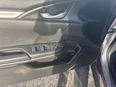 Used 2021 Honda Civic Sport image 9