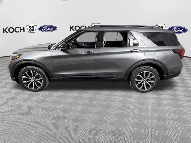 New 2026 Ford Explorer ST-Line AWD/4WD image 4