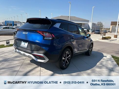 Used 2025 Kia Sportage EX w/ Premium Package FWD image 16