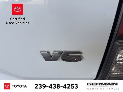Used 2022 Toyota Tacoma TRD Sport w/ Technology Package image 5
