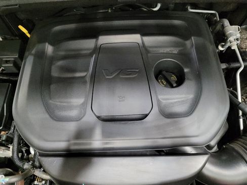 Used 2021 Jeep Grand Cherokee Laredo AWD/4WD image 30