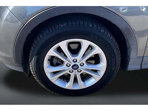 Used 2017 Ford Escape SE w/ Equipment Group 201A AWD/4WD image 32