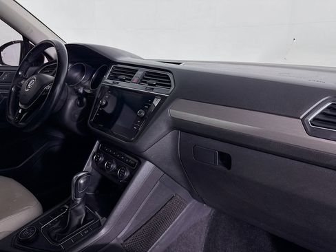 Used 2019 Volkswagen Tiguan SE AWD/4WD image 50