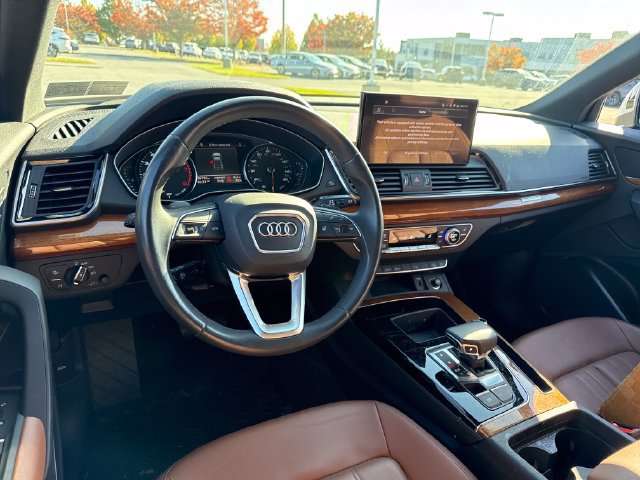 Used 2023 Audi Q5 2.0T Premium w/ Convenience Package AWD/4WD image 19