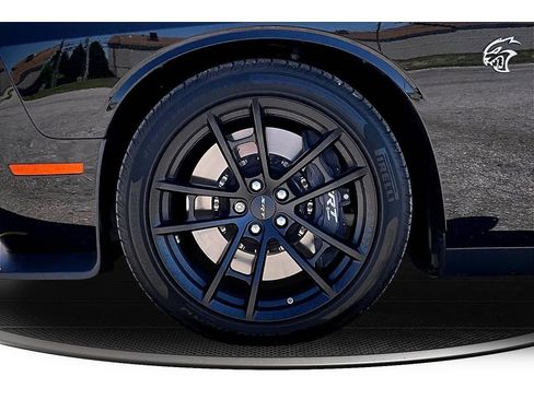 Used 2023 Dodge Challenger SRT Hellcat w/ Driver Convenience Group RWD image 12