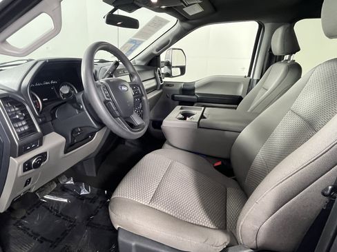 Used 2022 Ford F350 XLT w/ XLT Value Package AWD/4WD image 9