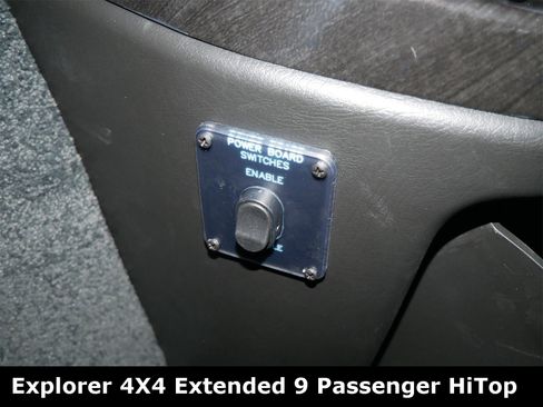 New 2025 GMC Savana 2500 Extended w/ Driver Convenience Package image 36