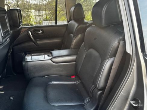Used 2016 INFINITI QX80 Base w/ Driver's Assistance Package image 15