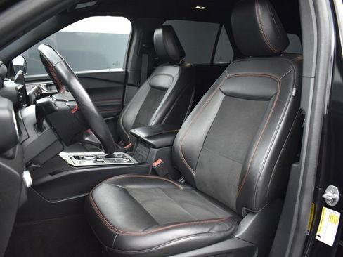 Used 2022 Ford Explorer ST-Line w/ Class IV Trailer Tow Package image 13