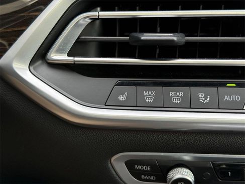 Used 2023 BMW X5 xDrive45e image 22