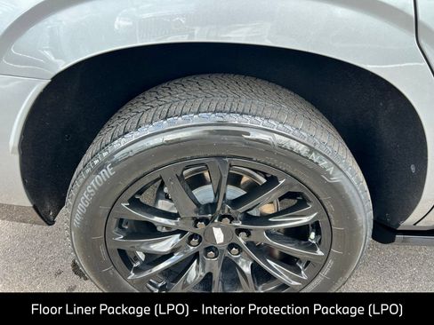 Used 2023 Cadillac Escalade Sport w/ LPO, ONYX Package AWD/4WD image 13