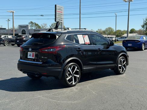 Certified 2022 Nissan Rogue Sport SL image 9