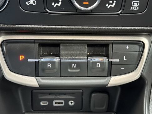 Used 2024 GMC Terrain Denali w/ Denali Premium Package AWD/4WD image 16