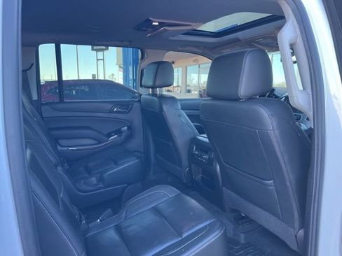 Used 2020 GMC Yukon XL SLT w/ Open Road Package image 11