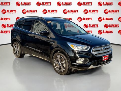 Used 2018 Ford Escape SEL image 3