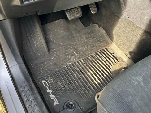 Used 2018 Toyota C-HR image 60