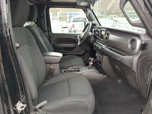 Used 2023 Jeep Gladiator Sport image 33