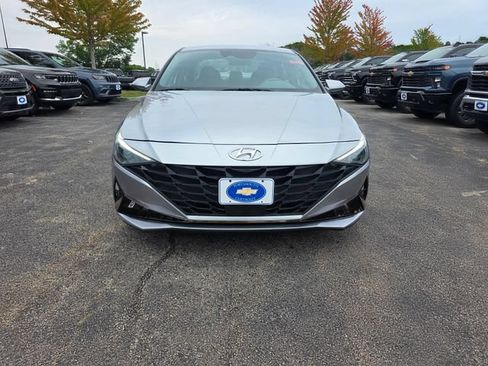 Used 2023 Hyundai Elantra SEL w/ Convenience Package FWD image 6