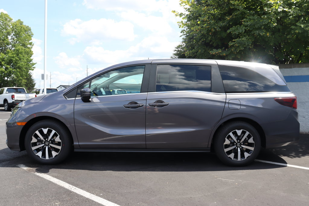 New 2027 Honda Odyssey EX-L image 2
