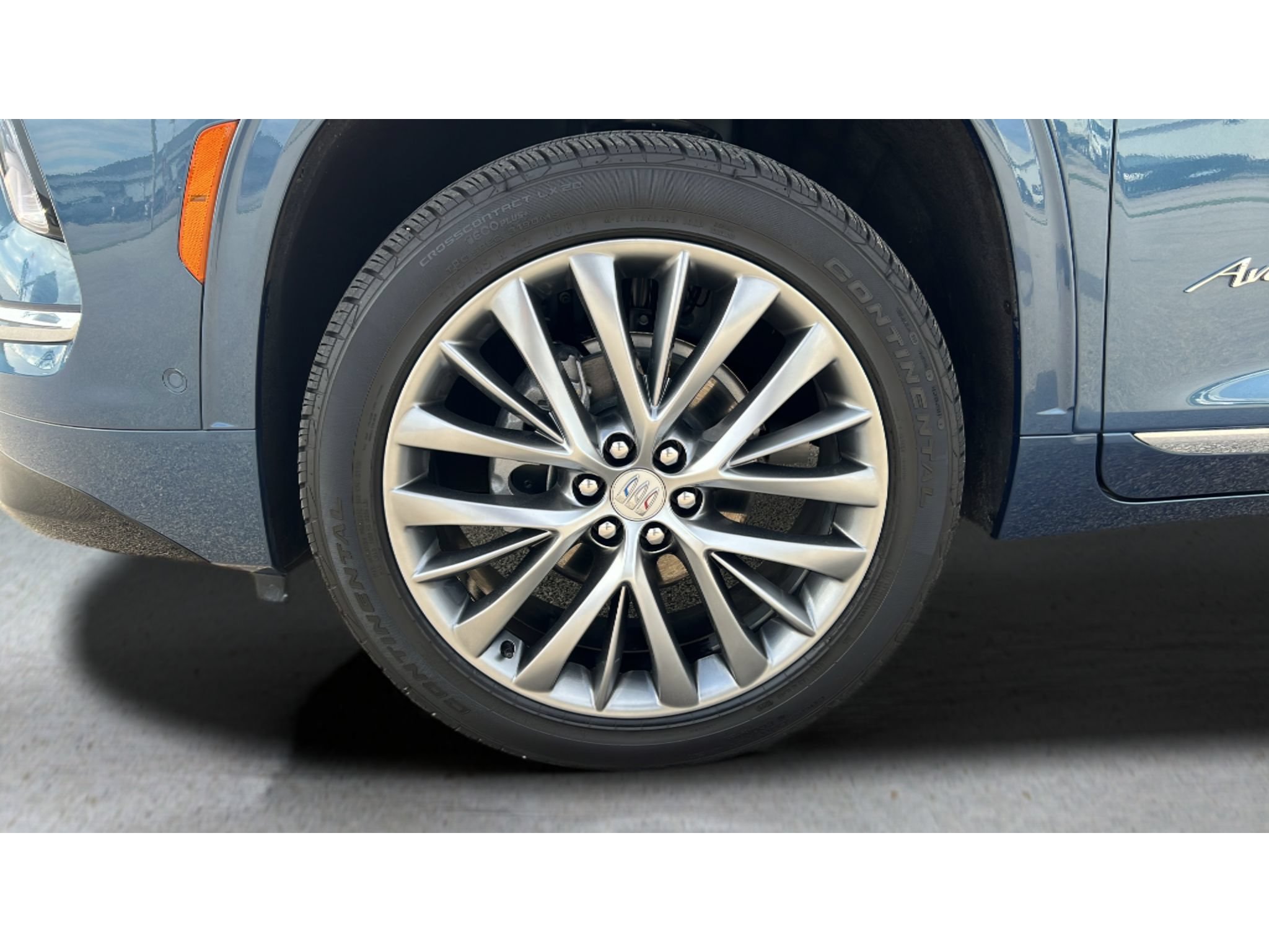 Certified 2026 Buick Enclave Avenir w/ Super Cruise Package AWD/4WD image 34