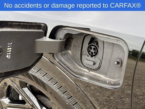 Certified 2024 Chevrolet Equinox EV RS FWD image 12