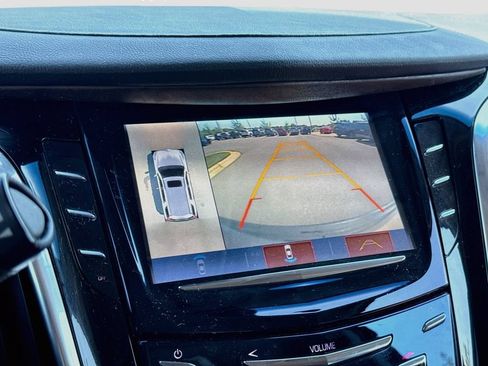 Used 2017 Cadillac Escalade Luxury AWD/4WD image 18