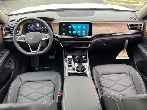 New 2026 Volkswagen Atlas SE image 25